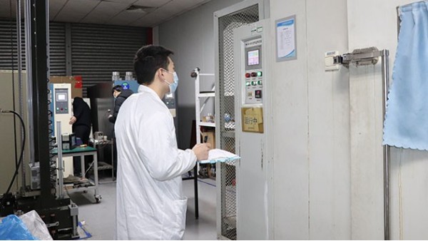 有校準(zhǔn)證書是否證明儀器合格