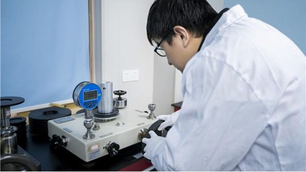 生產(chǎn)中的計量器具必須檢定校準