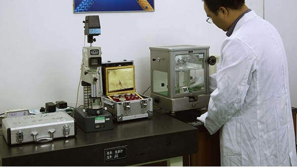 粗糙度測(cè)試儀校準(zhǔn)方法